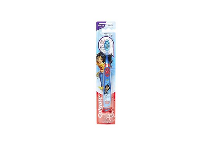 Colgate Toothbrush Manual Smiles Wonderwoman 6+ (Ultra Soft)